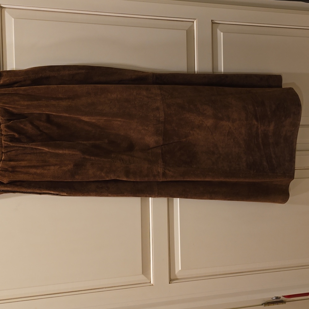 Vintage 2000's Etosha Butternut Suede Maxi Skirt Size Medium - Picture 4 of 10